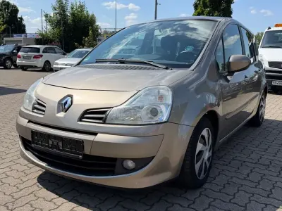 Gebraucht Renault Grand Modus Dynamique 103 PS (75 kW) 2011 Braun Van / Kleinbus