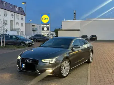 Gebraucht Audi A5 Sportback S-Line 177 PS (130 kW) 2014 Grau Kleinwagen