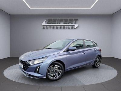 Meta blue Neu 2025 Hyundai i20 Trend Limousine | 22.990 € (Fairer Preis)