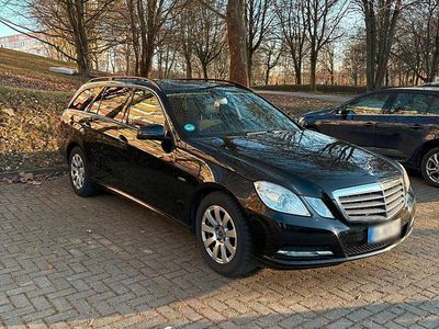 Gebraucht Mercedes E250 204 PS (150 kW) 2011 Schwarz Kombi