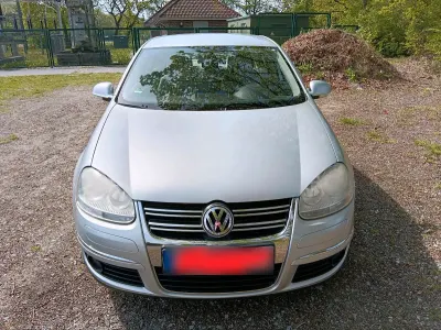Occasion VW Jetta 115 ch (84 kW) 2005 Argent Berline