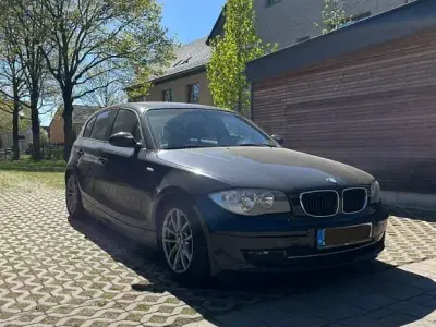 Second-hand BMW 116 122 CP (89 kW) 2008 Negru Hatchback