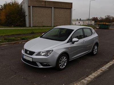 Silber Gebraucht 2016 Seat Ibiza Style Kleinwagen | 8.300 € (Fairer Preis)