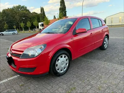 Gebraucht Opel Astra 90 PS (66 kW) 2008 Limousine