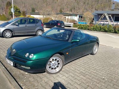 Gebraucht Alfa Romeo Spider 192 PS (141 kW) 1996 Grün Cabrio