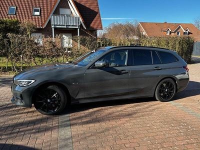 Second-hand BMW 330e Sport Line 292 CP (214 kW) 2021 Gri Break