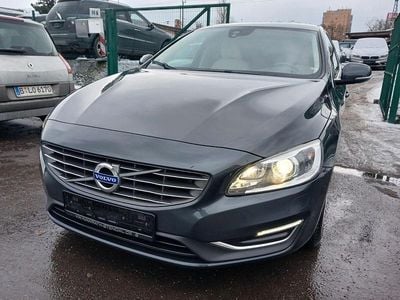Gebraucht Volvo S60 Summum 150 PS (110 kW) 2016 Grau Limousine