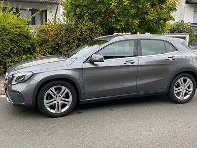 Mercedes GLA200