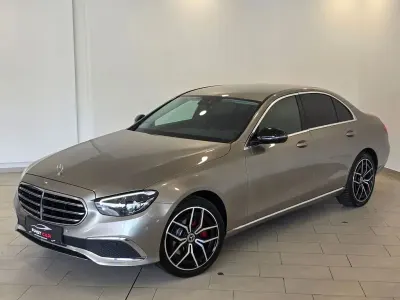 Gebraucht Mercedes E220 Exclusive 220 PS (161 kW) 2023 Mojavesilber Limousine
