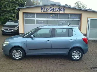 Gebraucht Skoda Fabia Ambiente 60 PS (44 kW) 2007 Satin grau mettalic Kleinwagen