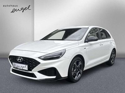 Gebraucht Hyundai i30 N Line 120 PS (88 kW) 2022 Atlas white Limousine