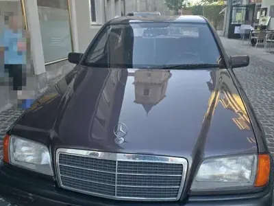 Gebraucht Mercedes C180 Classic 122 PS (89 kW) 1994 Limousine