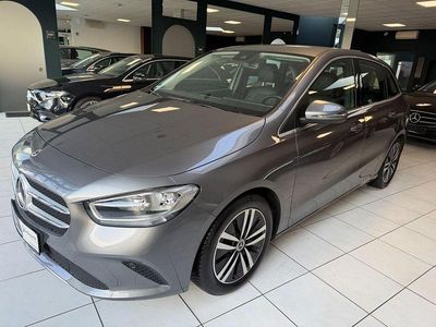 Gebraucht Mercedes B180 136 PS (100 kW) 2021 Grau Van / Kleinbus