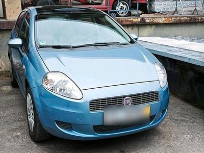 Gebraucht Fiat Grande Punto 78 PS (57 kW) 2009 Blau Kleinwagen