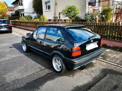 Gebraucht VW Polo 200 PS (147 kW) 1991 Schwarz Coupé