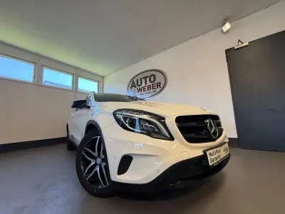Gebraucht Mercedes GLA220 Night 170 PS (125 kW) 2014 Weiß SUV