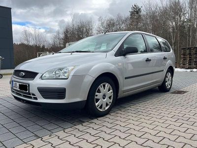 Gebraucht Ford Focus 125 PS (91 kW) 2005 Grau Kombi