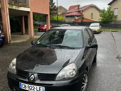 Gebraucht Renault Clio Expression 75 PS (55 kW) 2002 Schwarz Limousine