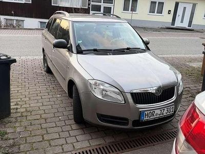 Gebraucht Skoda Fabia Ambiente 110 PS (80 kW) 2008 Beige Limousine