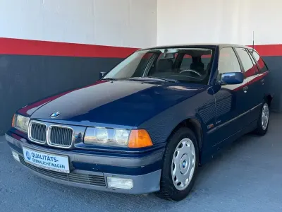 Gebraucht BMW 320 150 PS (110 kW) 1995 Blau Kombi