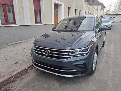Gebraucht VW Tiguan Elegance 150 PS (110 kW) 2022 Grau SUV