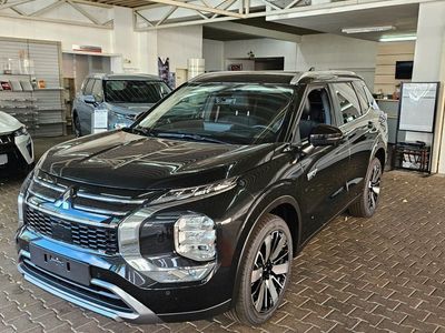 Neu Mitsubishi Outlander P-HEV 185 PS (136 kW) 2025 Schwarz SUV