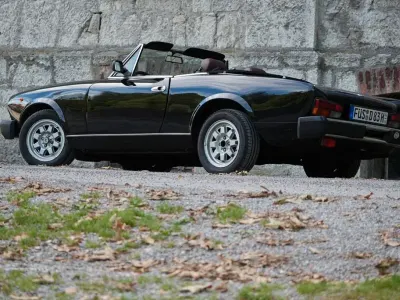 Gebraucht Fiat 124 Spider 105 PS (77 kW) 1983 Schwarz Cabrio