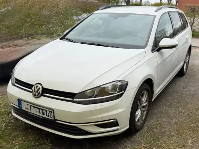 Gebraucht VW Golf VII Comfortline 125 PS (91 kW) 2017 Weiß Kombi