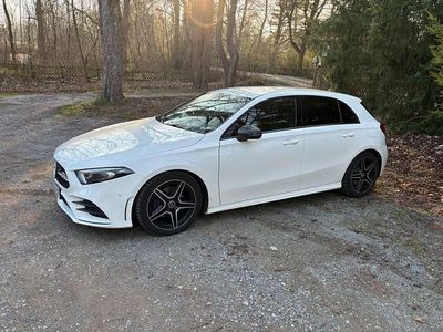 Gebraucht Mercedes A200 AMG line 163 PS (119 kW) 2019 Weiß Limousine