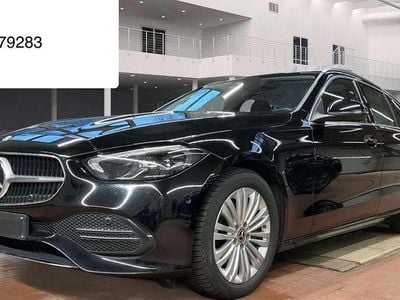 Gebraucht Mercedes C200 Avantgarde 163 PS (119 kW) 2023 Schwarz/baltic black Kombi