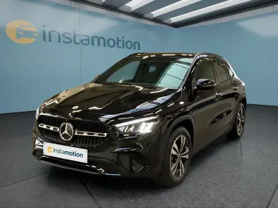 Second-hand Mercedes GLA220 190 CP (139 kW) 2025 Negru SUV