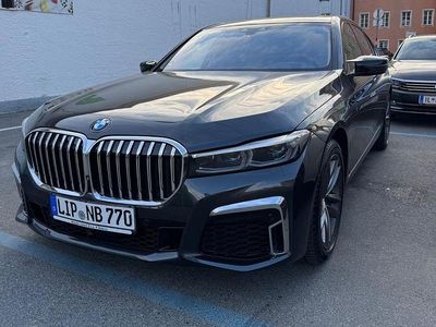 Gebraucht BMW 750 Performance 449 PS (330 kW) 2017 Grau Limousine
