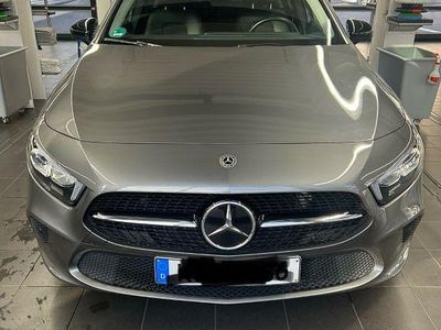 Gebraucht Mercedes A180 Progressive 136 PS (100 kW) 2020 Grau Limousine