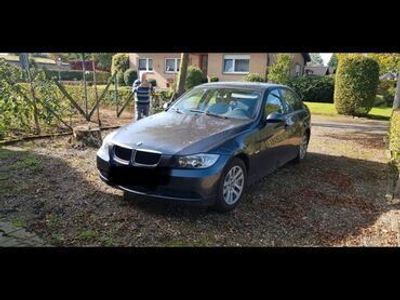 gebraucht BMW 320 i Limousine