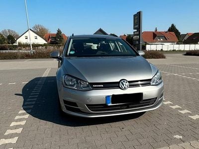 Gebraucht VW Golf VII Trendline 110 PS (80 kW) 2016 Andere farben Kombi