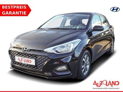 Pantom black pearl Gebraucht 2016 Hyundai i20 Classic Kleinwagen | 8.900 € (Teuer)