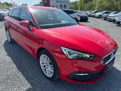 Używany Seat Leon ST XCELLENCE 150 KM (110 kW) 2022 Czerwony Kombi