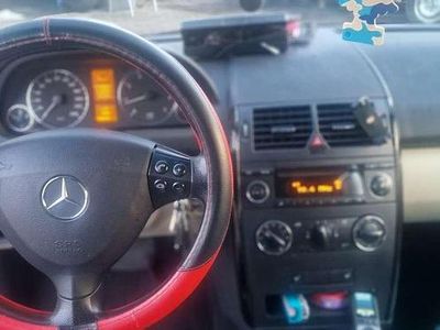 Gebraucht Mercedes A150 95 PS (69 kW) 2005 Rot Kleinwagen