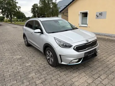 Gebraucht Kia Niro Vision 105 PS (77 kW) 2018 Silber SUV