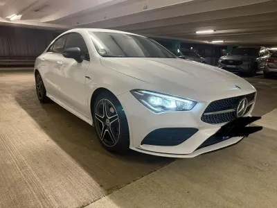 Używany Mercedes CLA200 AMG line 163 KM (119 kW) 2023 Biały Sedan/Limuzyna