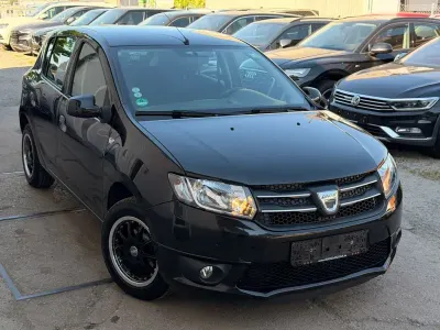 Gebraucht Dacia Sandero Lauréate 90 PS (66 kW) 2013 Schwarz Limousine