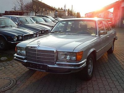 Gebraucht Mercedes 450 286 PS (210 kW) 1980 Silber metallic Limousine
