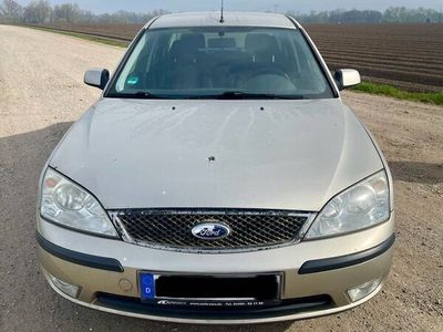 gebraucht Ford Mondeo 1,8 81 kW Ambiente Ambiente