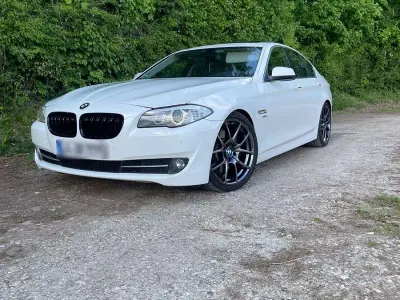 Gebraucht BMW 530 Performance 258 PS (189 kW) 2012 Weiß Limousine