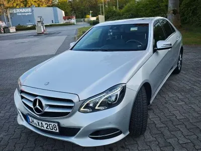 Gebraucht Mercedes E220 Edition 170 PS (125 kW) 2014 Silber Limousine