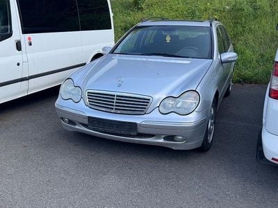 Gebraucht Mercedes C320 218 PS (160 kW) 2003 Silber Limousine