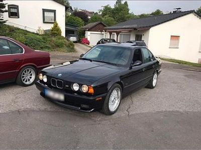 Gebraucht BMW 525 192 PS (141 kW) 1993 Schwarz Limousine