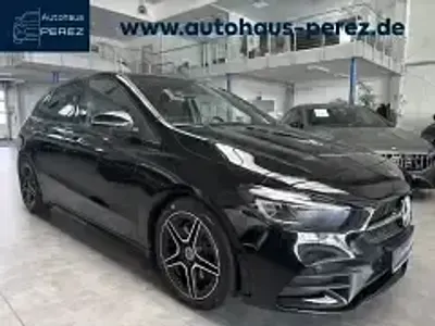 Gebraucht Mercedes B250 Premium 238 PS (175 kW) 2024 Schwarz Van / Kleinbus