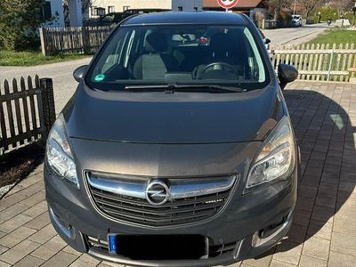 Usado Opel Meriva Style 120 HP (88 kW) 2015 Cinzento Monovolume