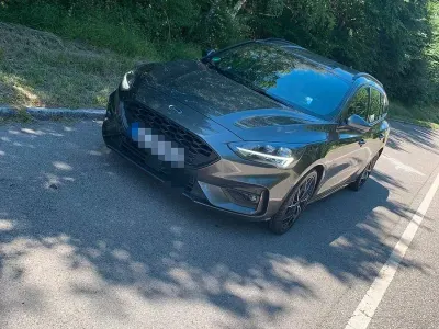 Gebraucht Ford Focus ST-Line 150 PS (110 kW) 2020 Grau Kombi